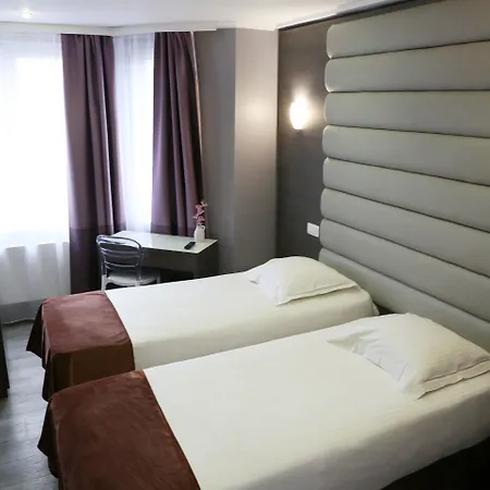Otel Phenix